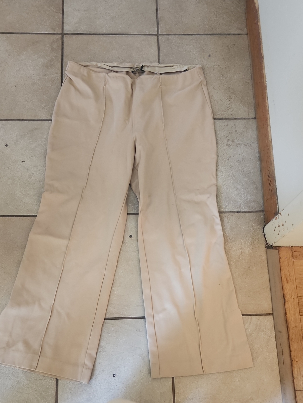 DKNY Women's Beige Straight-Leg Trousers $ 90. orginal  price .